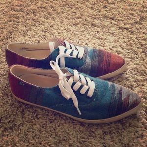 Extrafine Sugar - Stylish Pointed Canvas Shoes